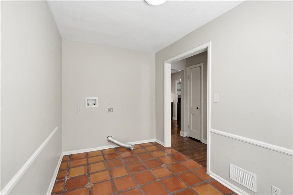 1259 W Gregory Boulevard — photo 18