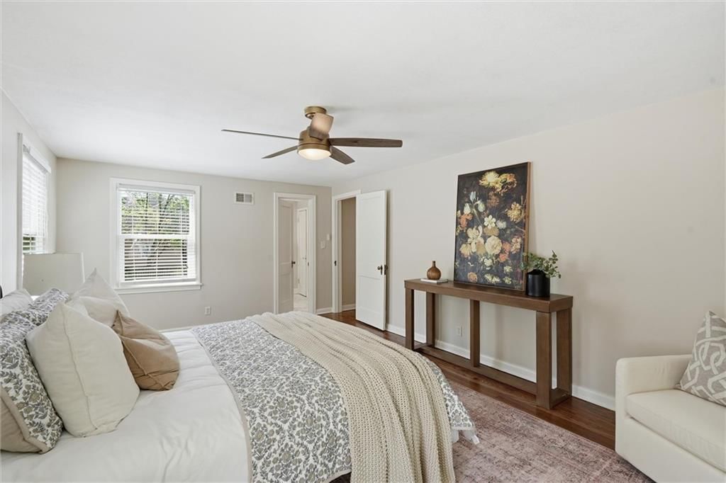 1259 W Gregory Boulevard — photo 20