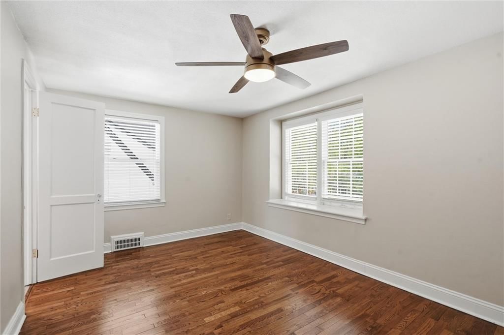 1259 W Gregory Boulevard — photo 24