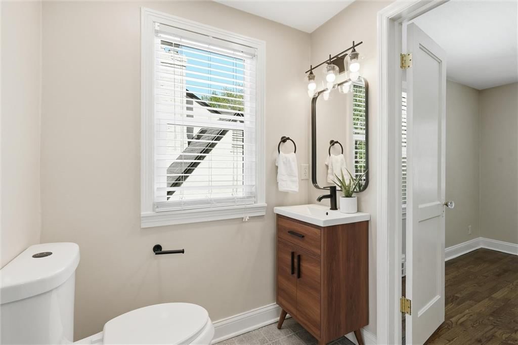 1259 W Gregory Boulevard — photo 25
