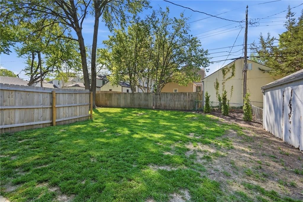 1259 W Gregory Boulevard — photo 26