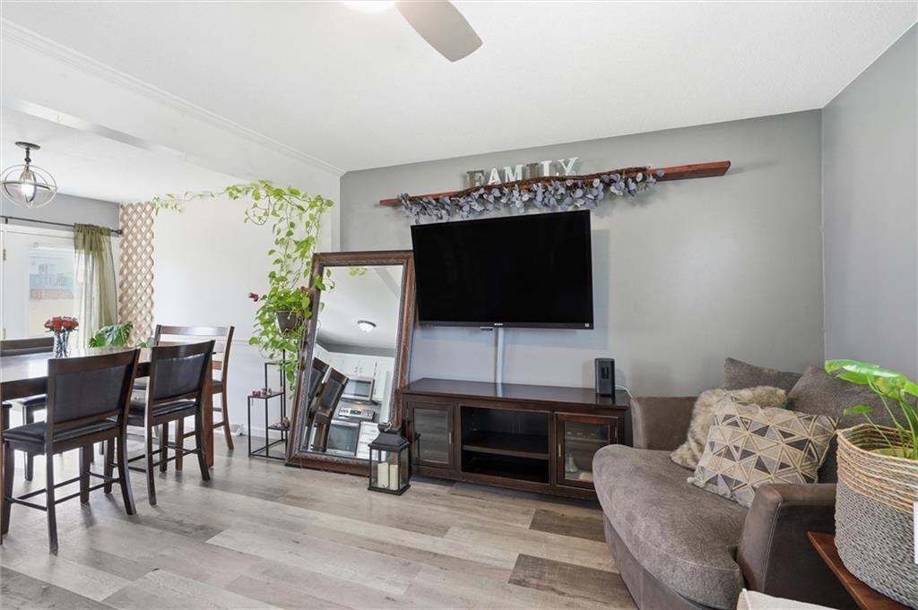 505 NE RICHARDSON Place — photo 4