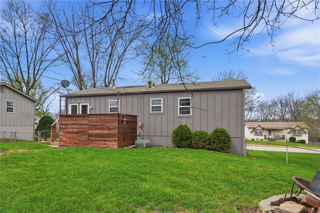 505 NE RICHARDSON Place — photo 29