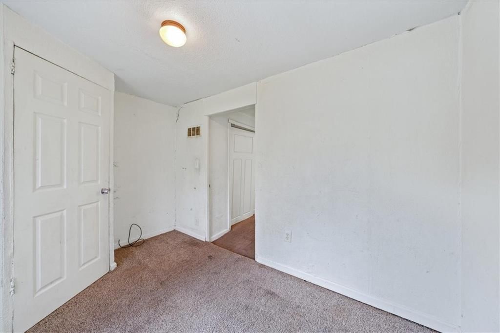 2131 E 81st Street — photo 14