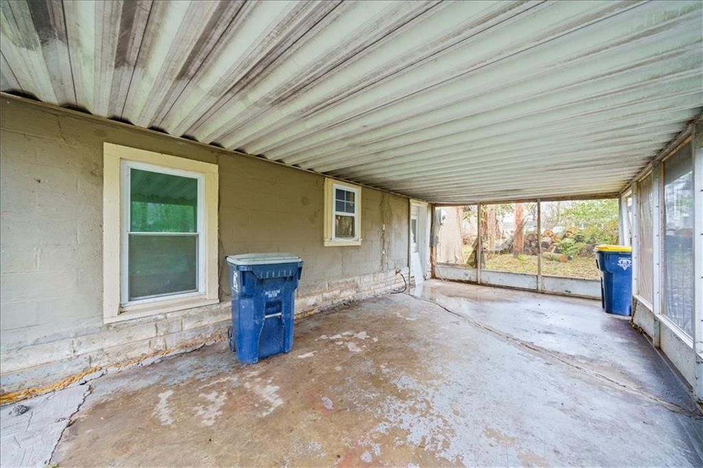 2131 E 81st Street — photo 15