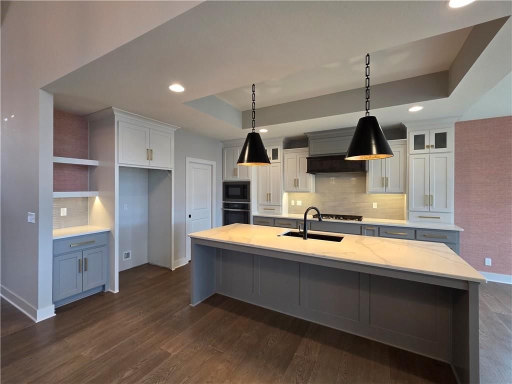 1205 Hampton Drive — photo 5