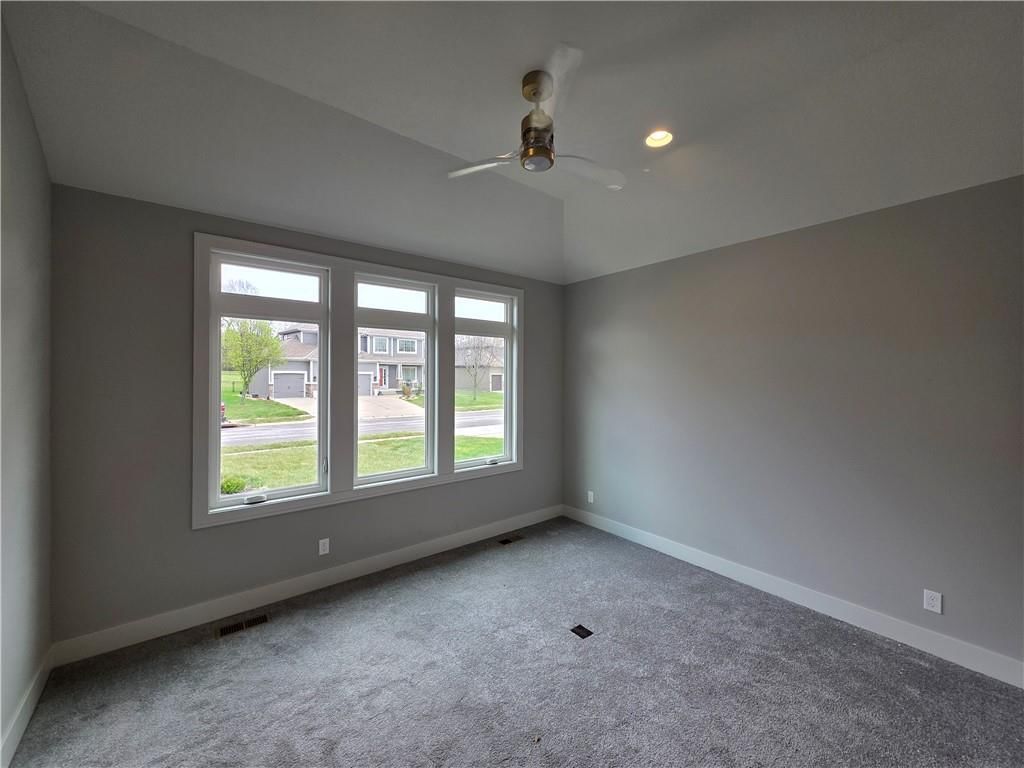 1205 Hampton Drive — photo 9