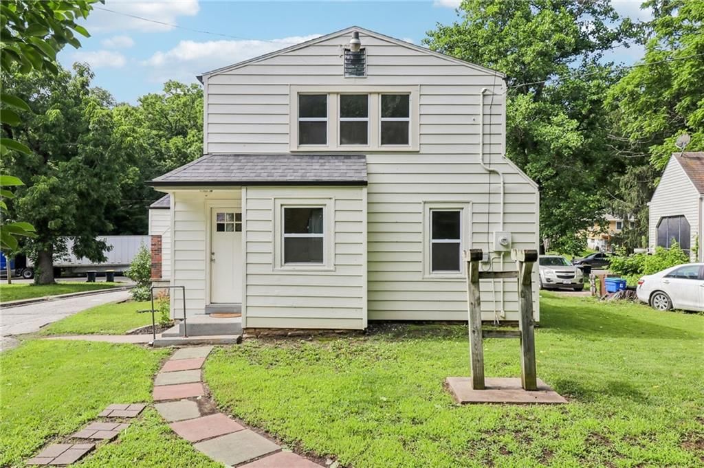 2252 E 77th Terrace — photo 33