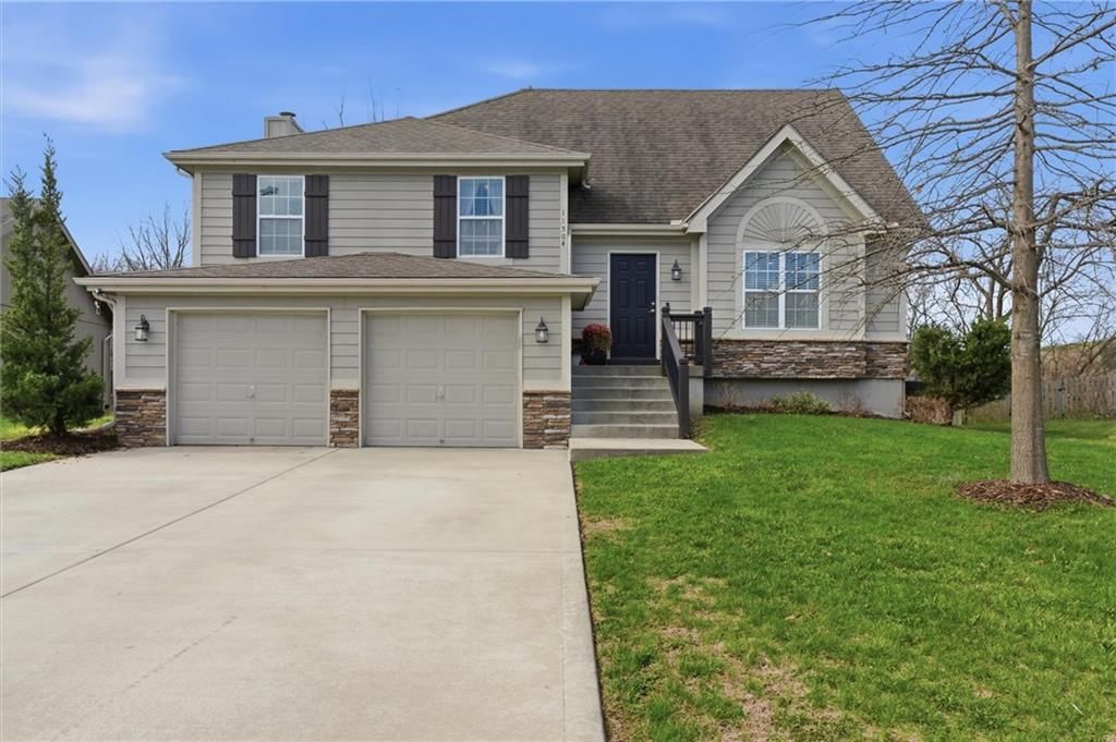 11504 N Marsh Avenue, Kansas City, MO