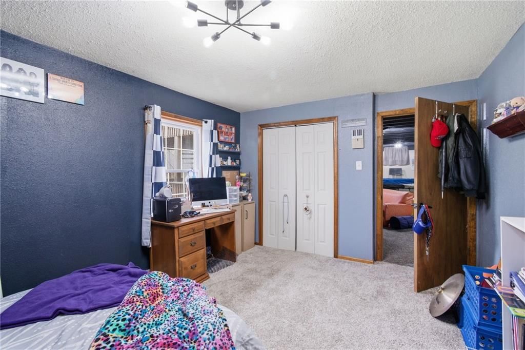 4121 NW Delwood Drive — photo 31