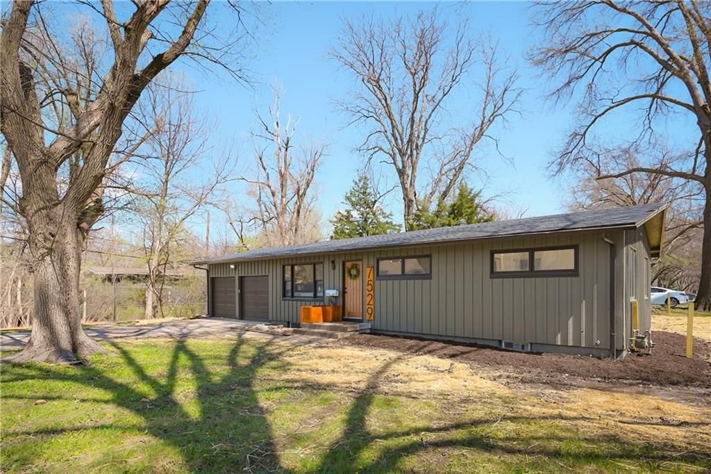 7529 Lamar Avenue — photo 2