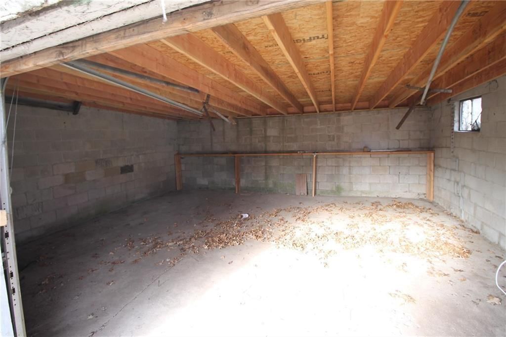 2230 E 67th Terrace — photo 9