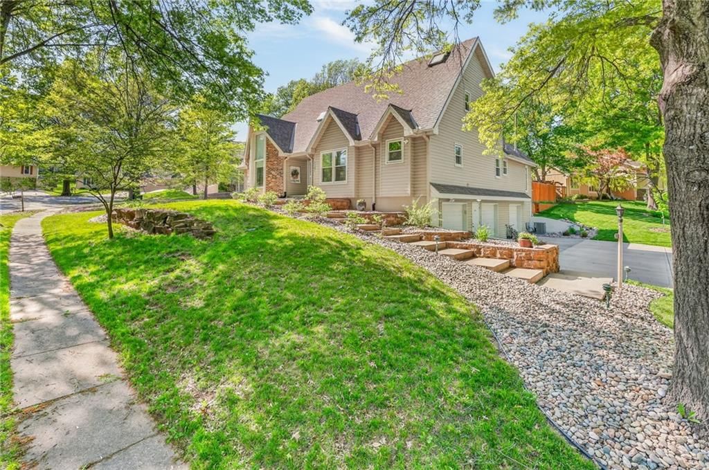 4302 NW 60th Court — photo 4