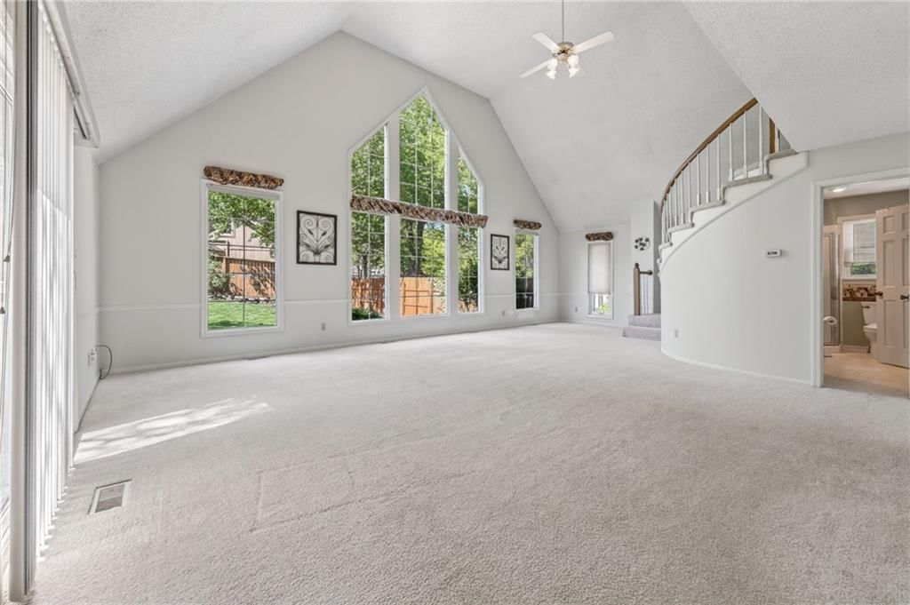 4302 NW 60th Court — photo 10