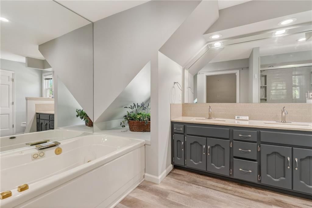 4302 NW 60th Court — photo 37