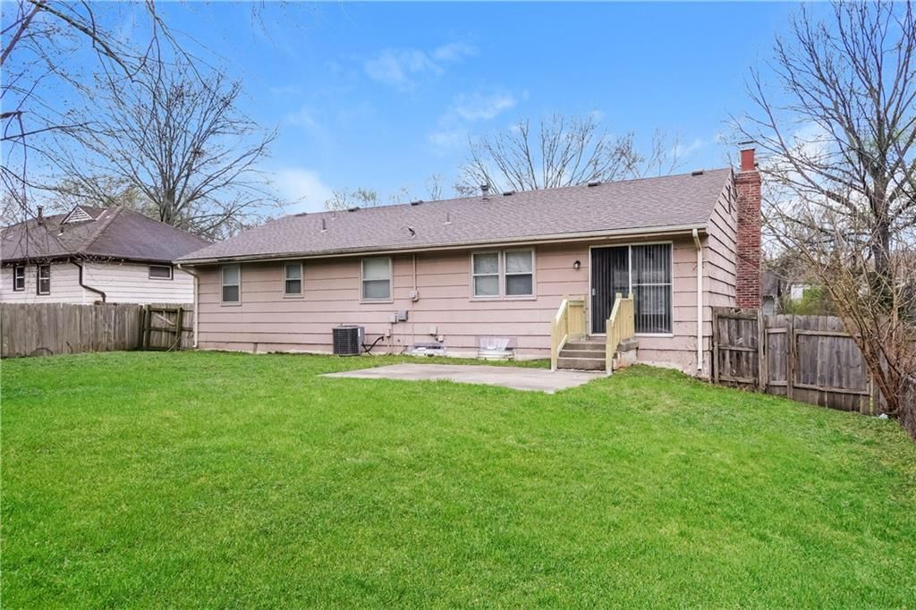 7401 Hardy Avenue — photo 24