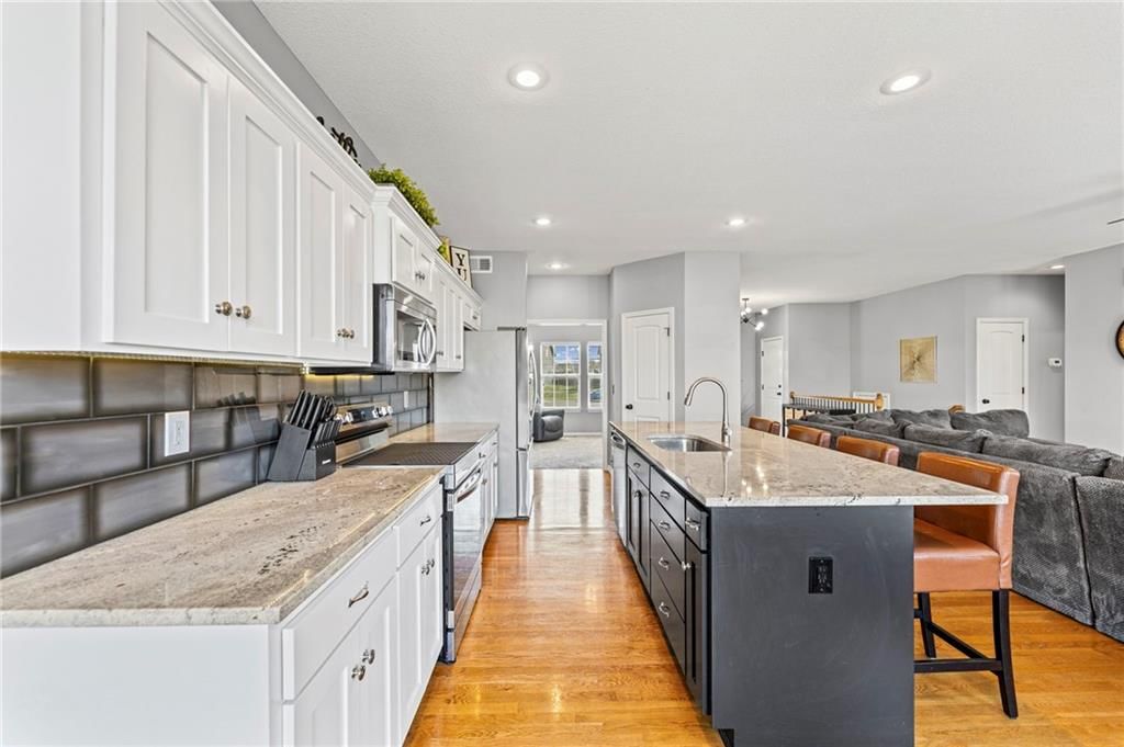 290 N Pecan Street — photo 14