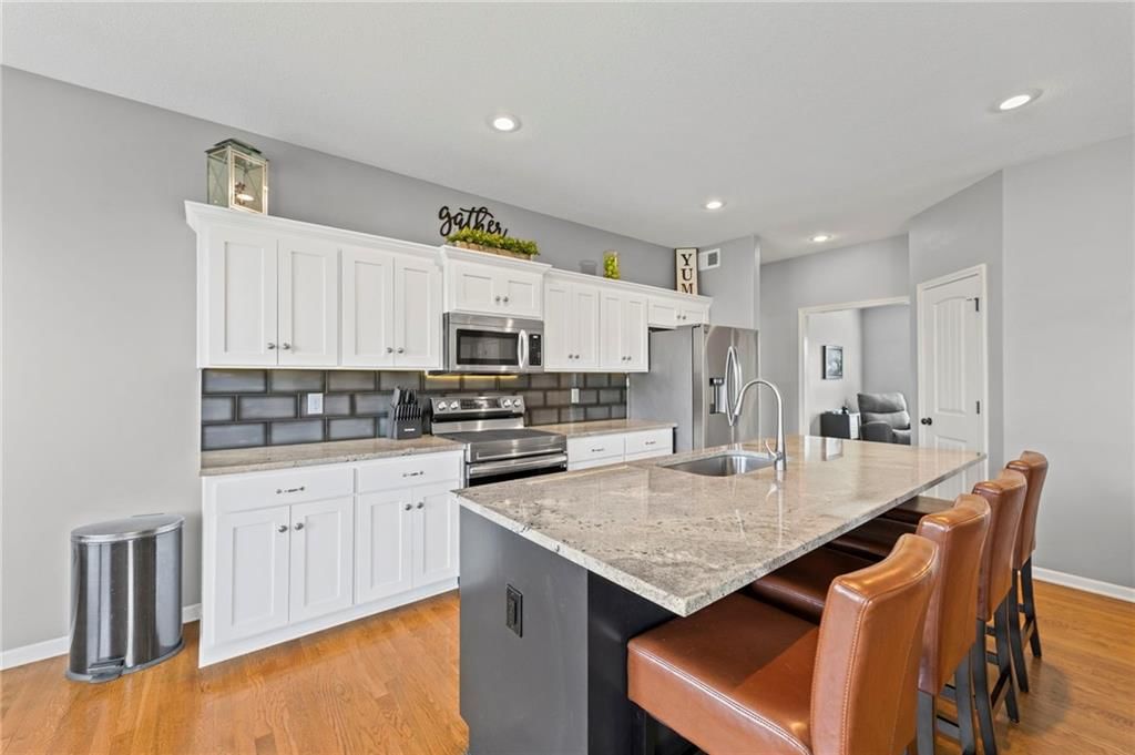 290 N Pecan Street — photo 15
