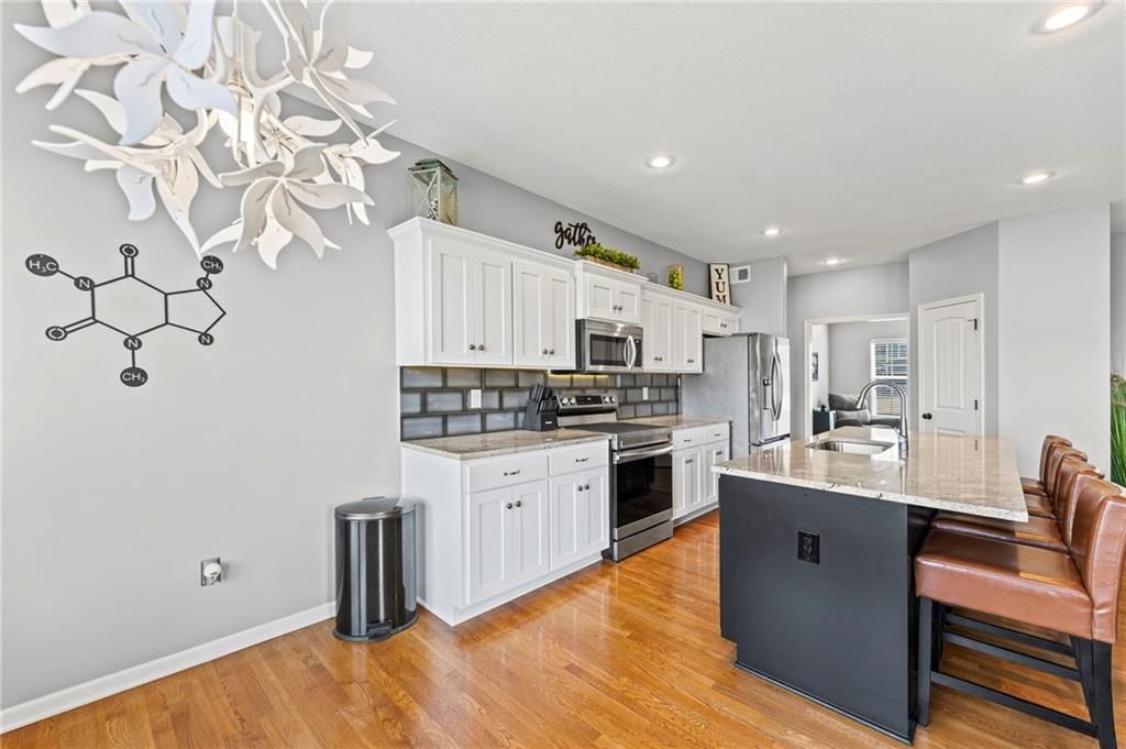 290 N Pecan Street — photo 19