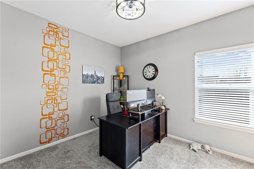 290 N Pecan Street — photo 26