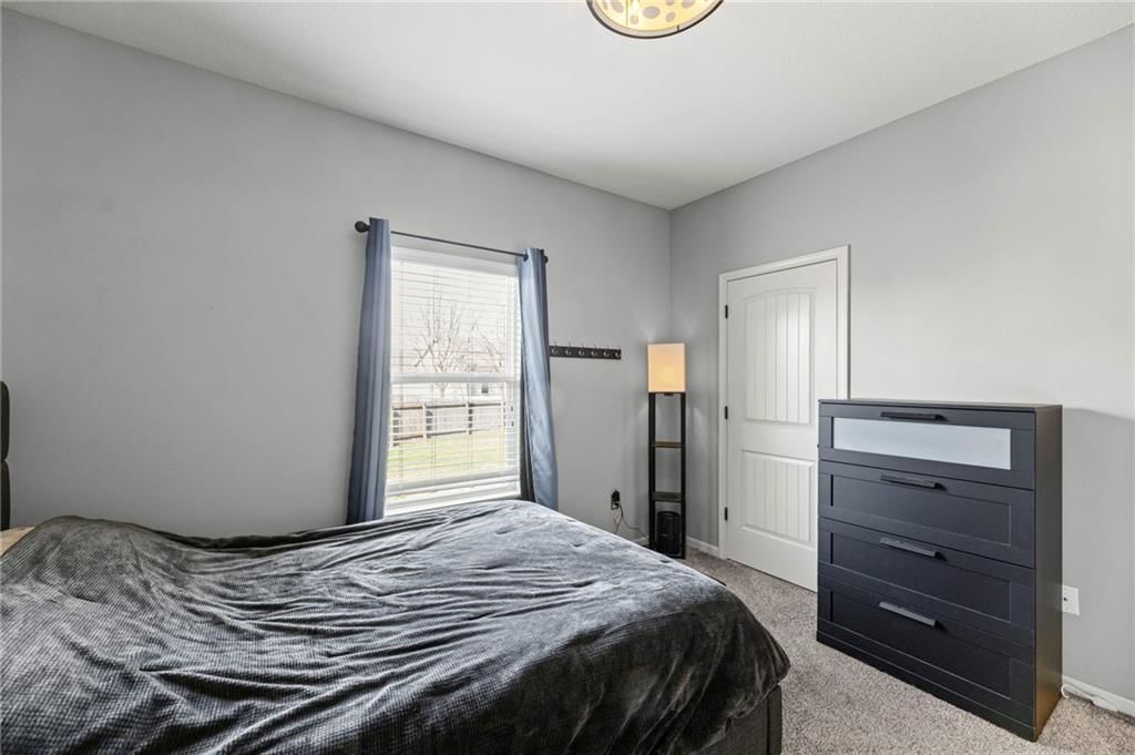 290 N Pecan Street — photo 30
