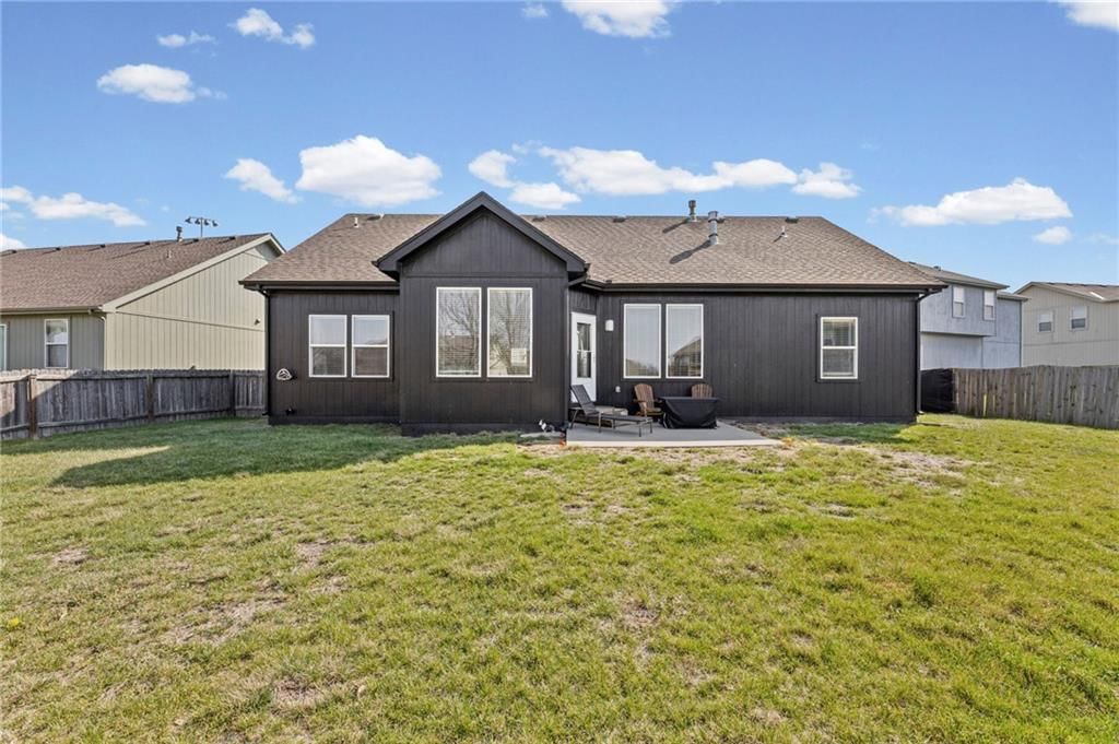 290 N Pecan Street — photo 33