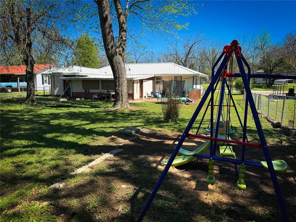 1607 N Washington Street — photo 31
