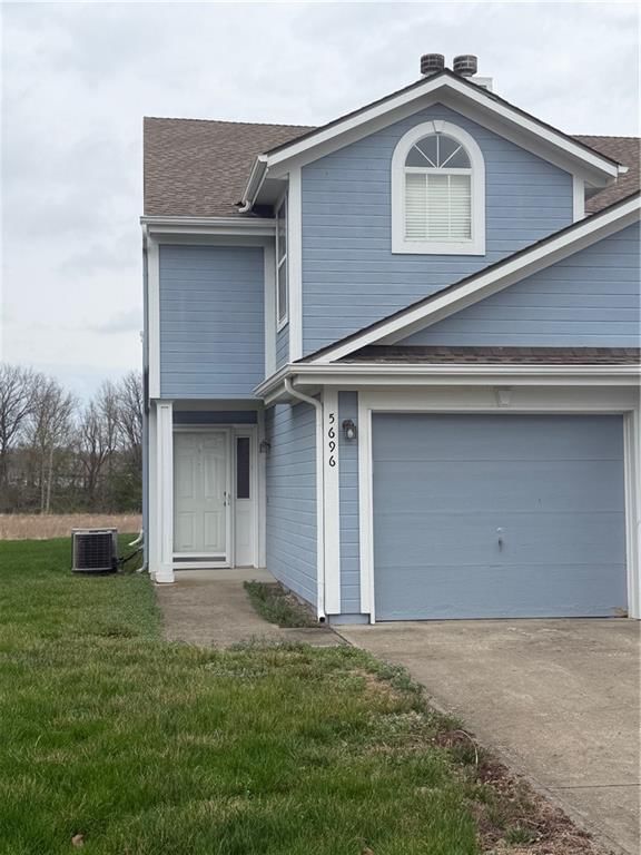 5696 NW Plantation Lane, Lee's Summit, MO