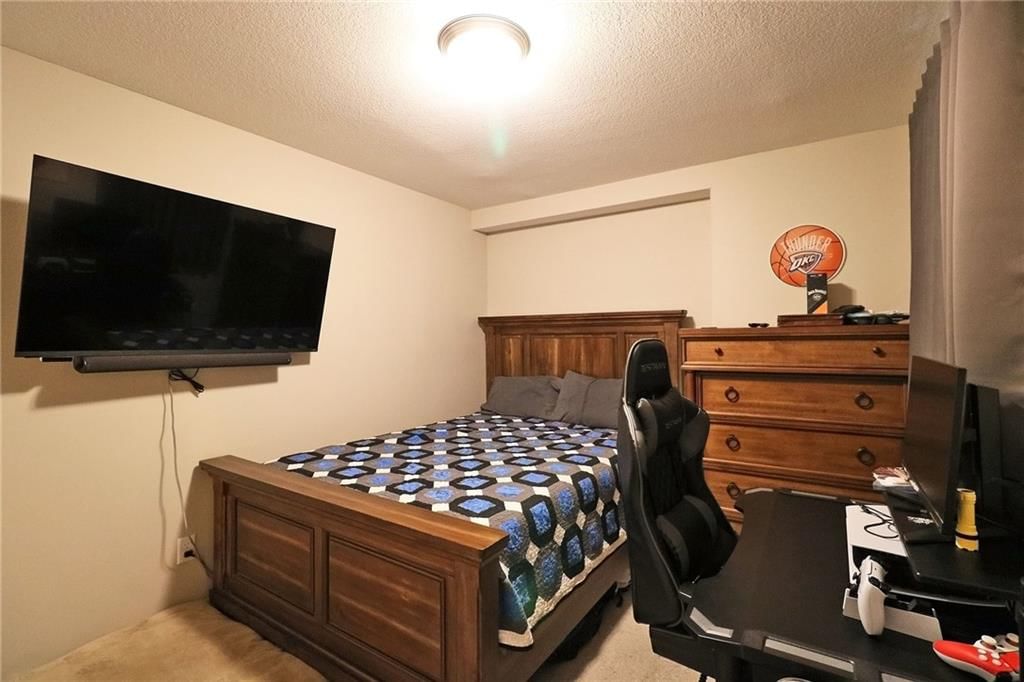 10009 Karyn Court — photo 25