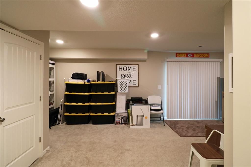 10009 Karyn Court — photo 30