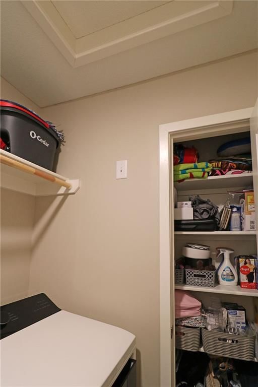10009 Karyn Court — photo 33