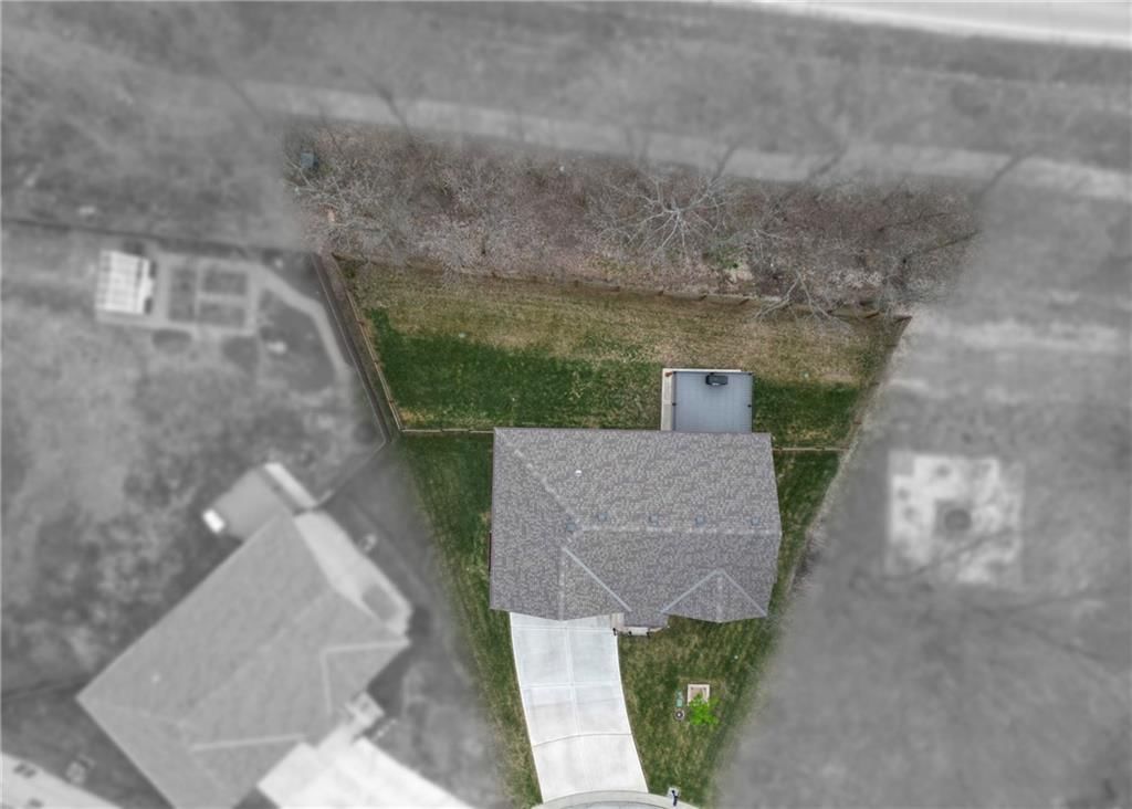 10009 Karyn Court — photo 40