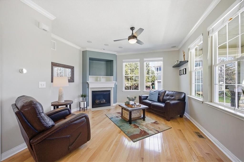 16168 GRANADA Street — photo 5