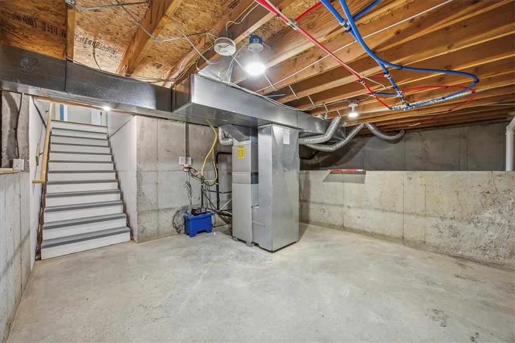 16168 GRANADA Street — photo 24