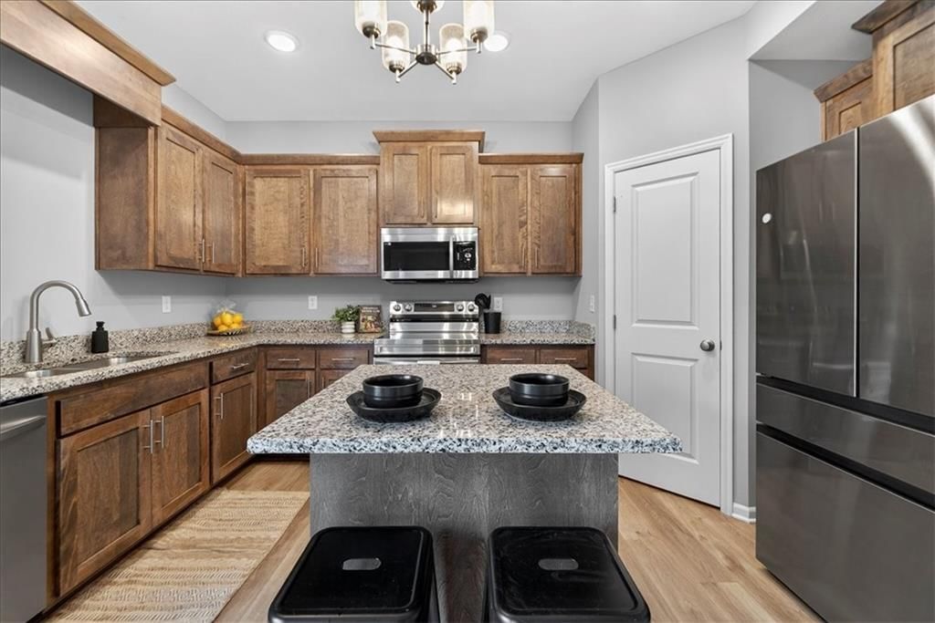 1201 SW Burns Court — photo 9
