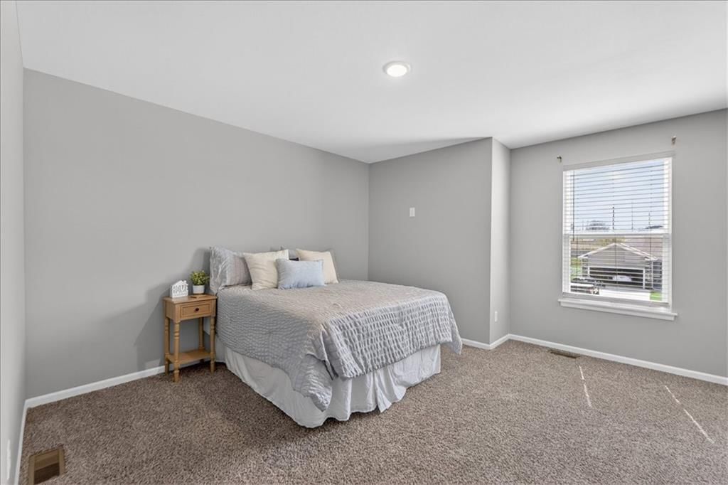 1201 SW Burns Court — photo 21