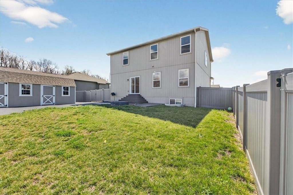 1201 SW Burns Court — photo 26