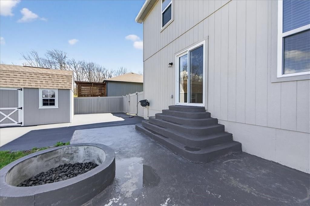 1201 SW Burns Court — photo 28
