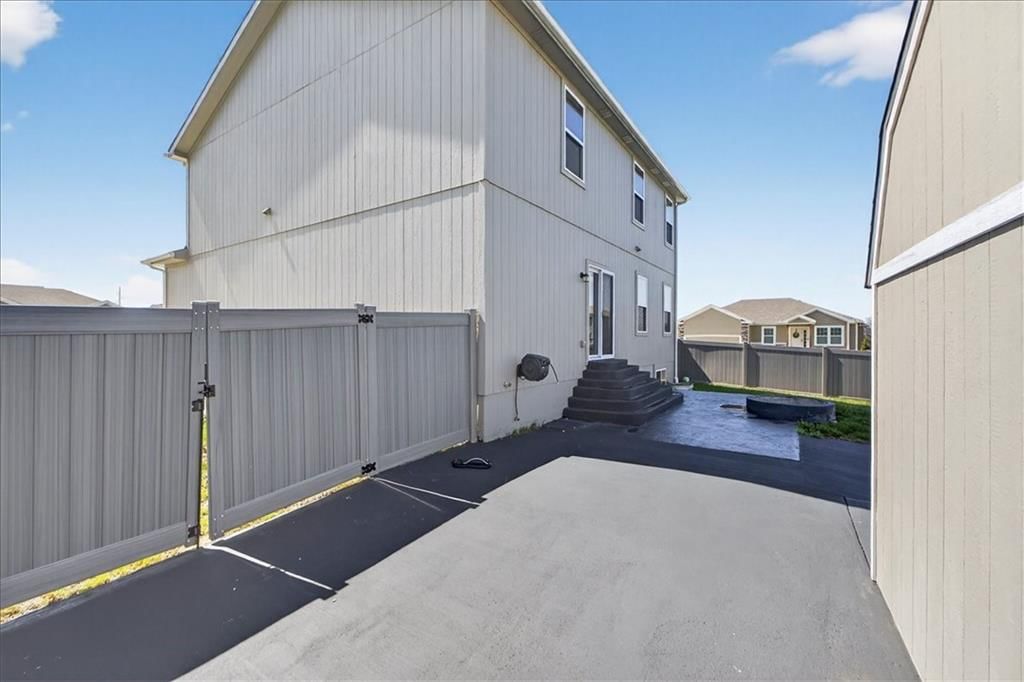 1201 SW Burns Court — photo 39