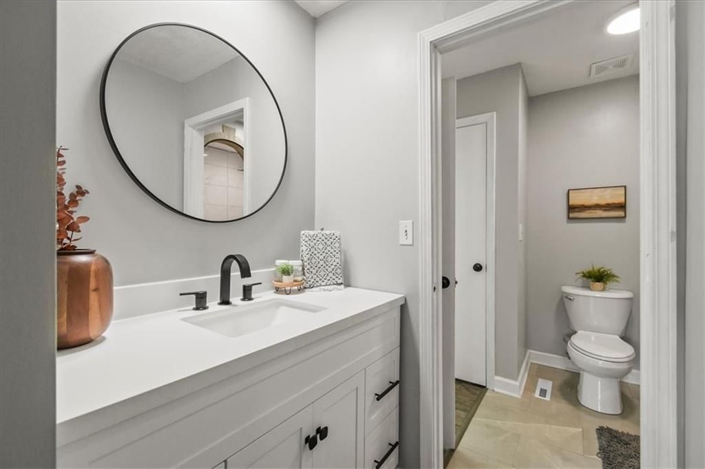 1817 NE Gatewood Drive — photo 12