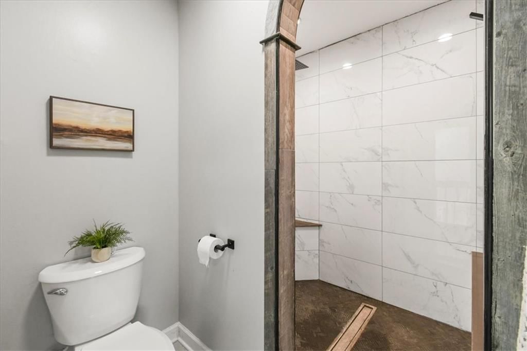 1817 NE Gatewood Drive — photo 13