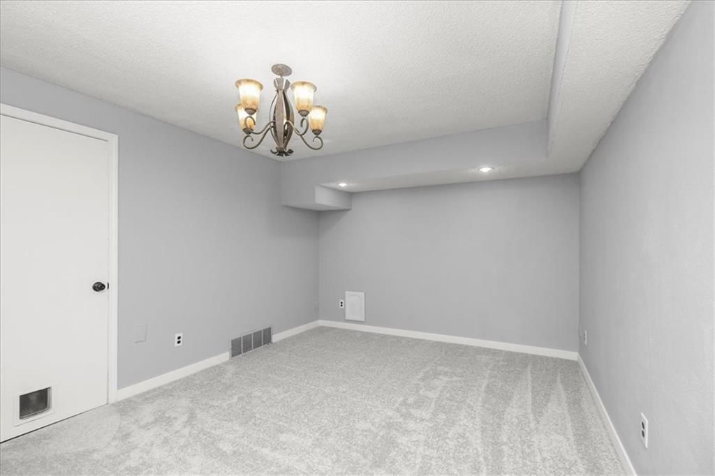 1817 NE Gatewood Drive — photo 17