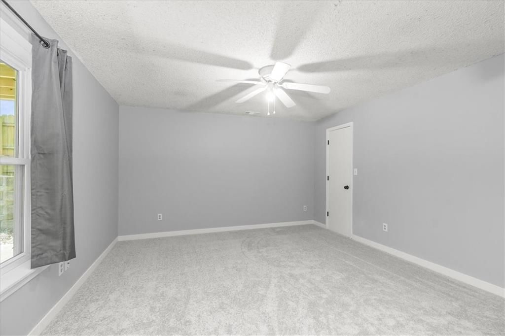 1817 NE Gatewood Drive — photo 18