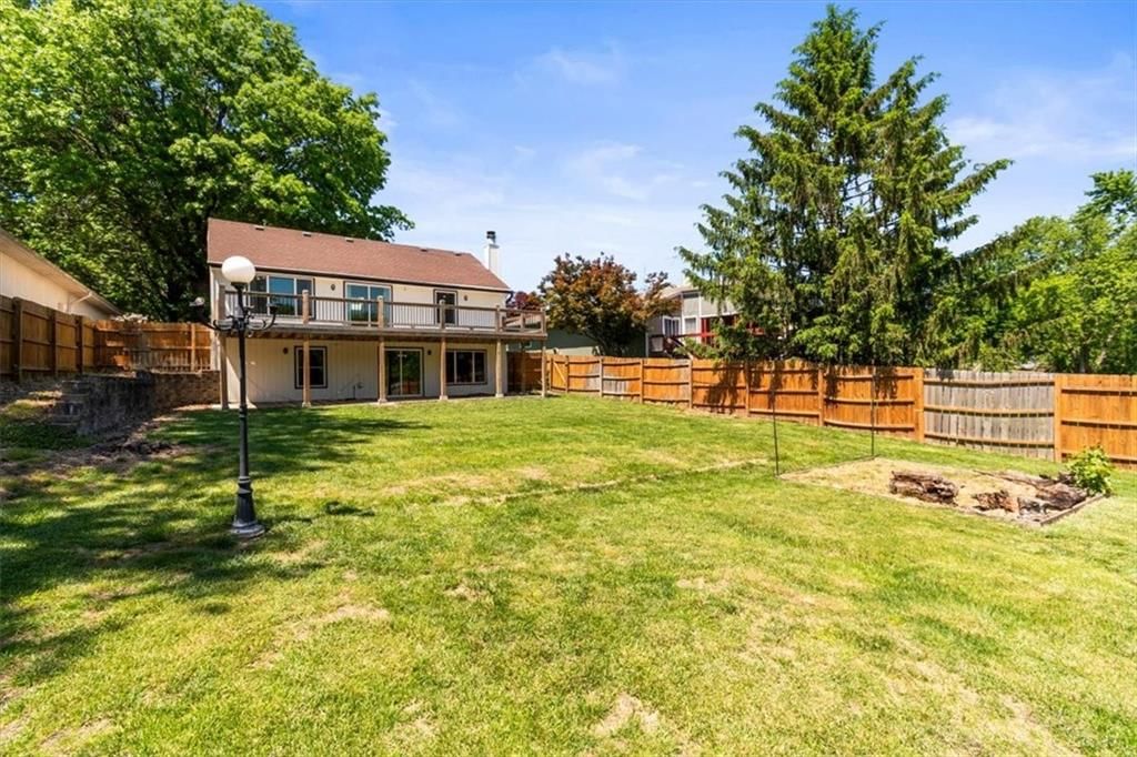 1817 NE Gatewood Drive — photo 27