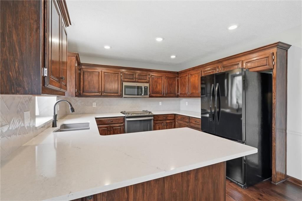2531 NE Horseshoe Drive — photo 11