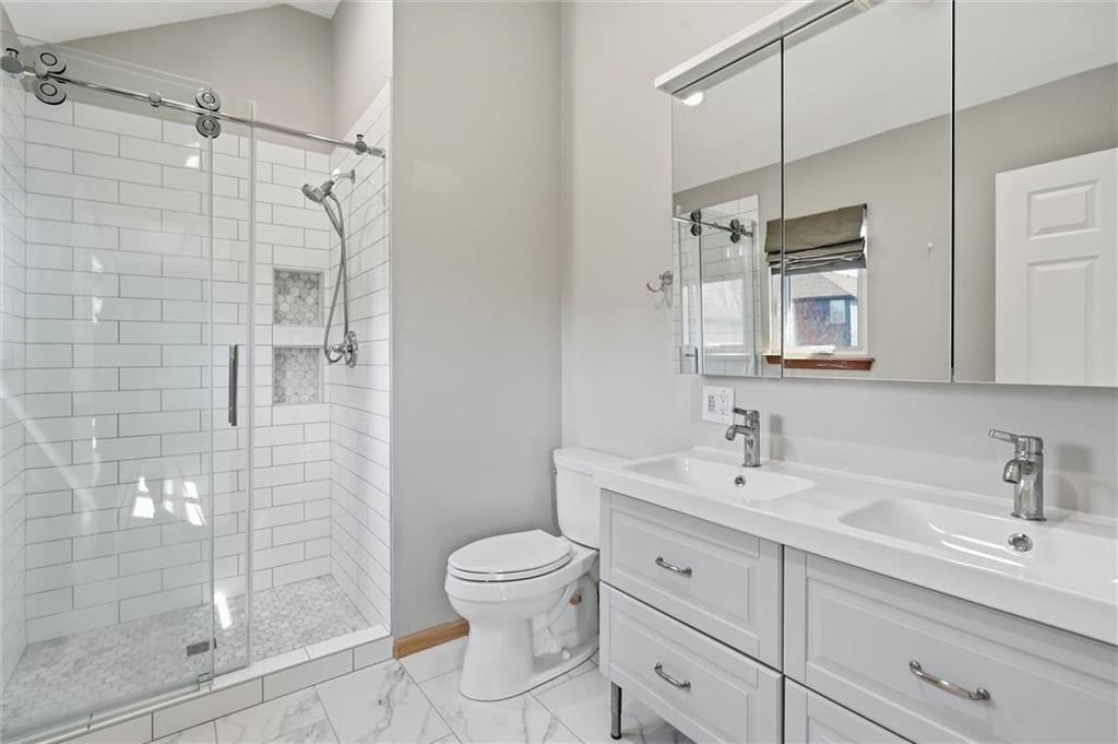 2531 NE Horseshoe Drive — photo 16