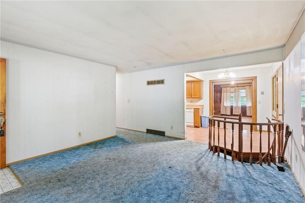 1102 N Farview Drive — photo 8
