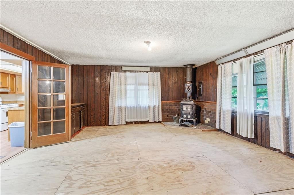 1102 N Farview Drive — photo 16