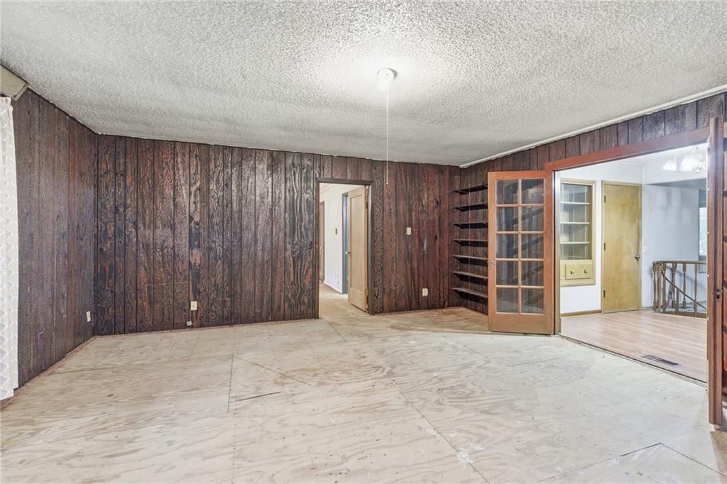 1102 N Farview Drive — photo 17