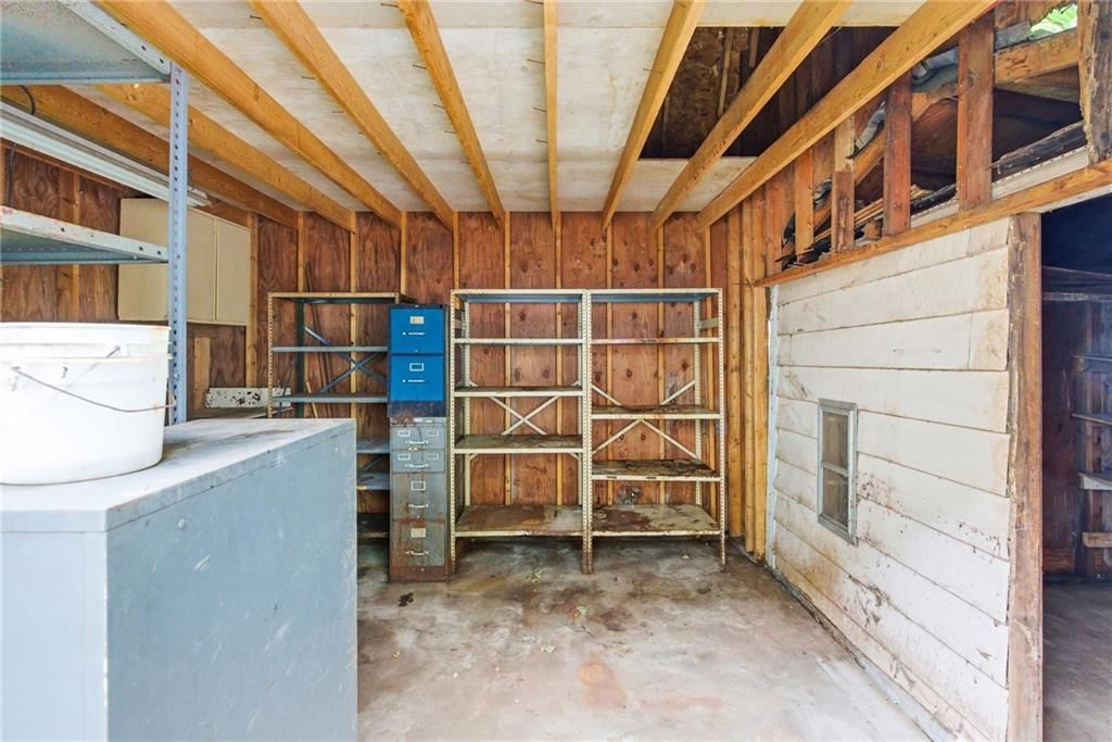 1102 N Farview Drive — photo 32